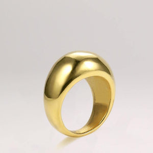 Simple Signet Ring - Gold - Shop Above Standard