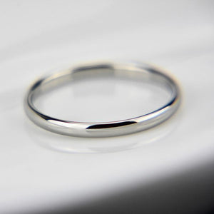 Simple Unisex Rose Gold or Silver Ring - Shop Above Standard